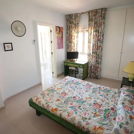 Bungalow Torre Del Mar 1 Holiday home